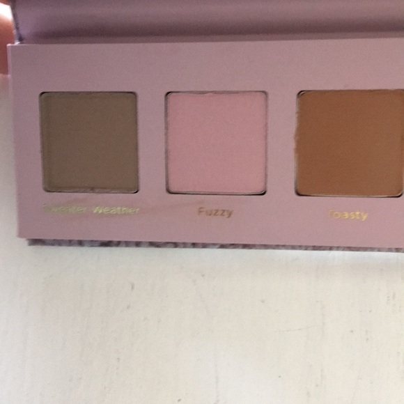 ⭐️3 for $21⭐️ or 1@ listed price Dominique eyeshadow palette ~ NEW - Picture 3 of 5